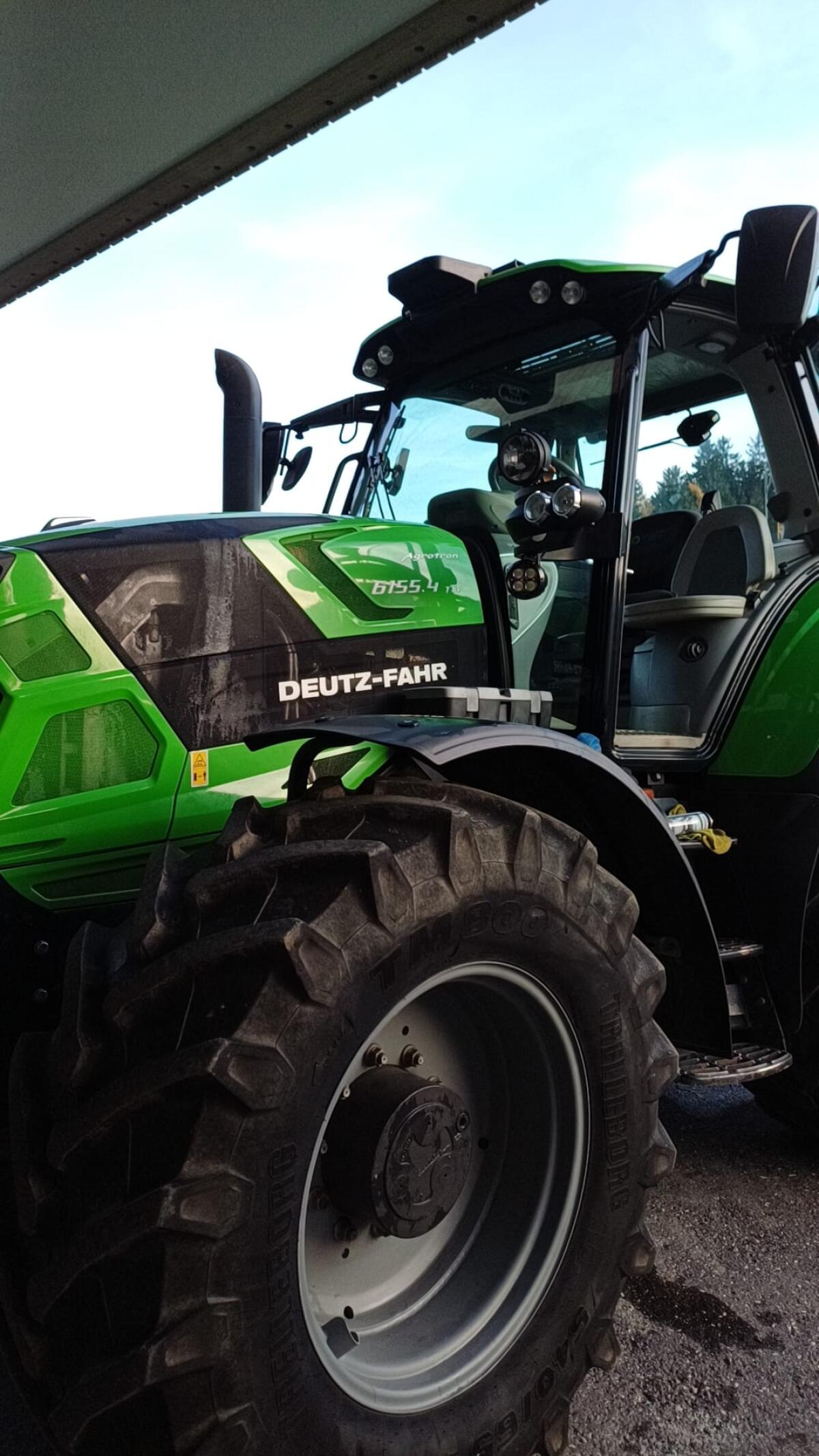 Deutz-Fahr 6155.4 Agrotron TTV 1