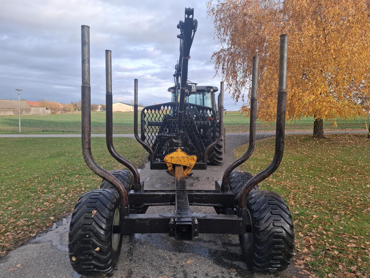 Holzrückewagen Uniforst Kranwagen 3