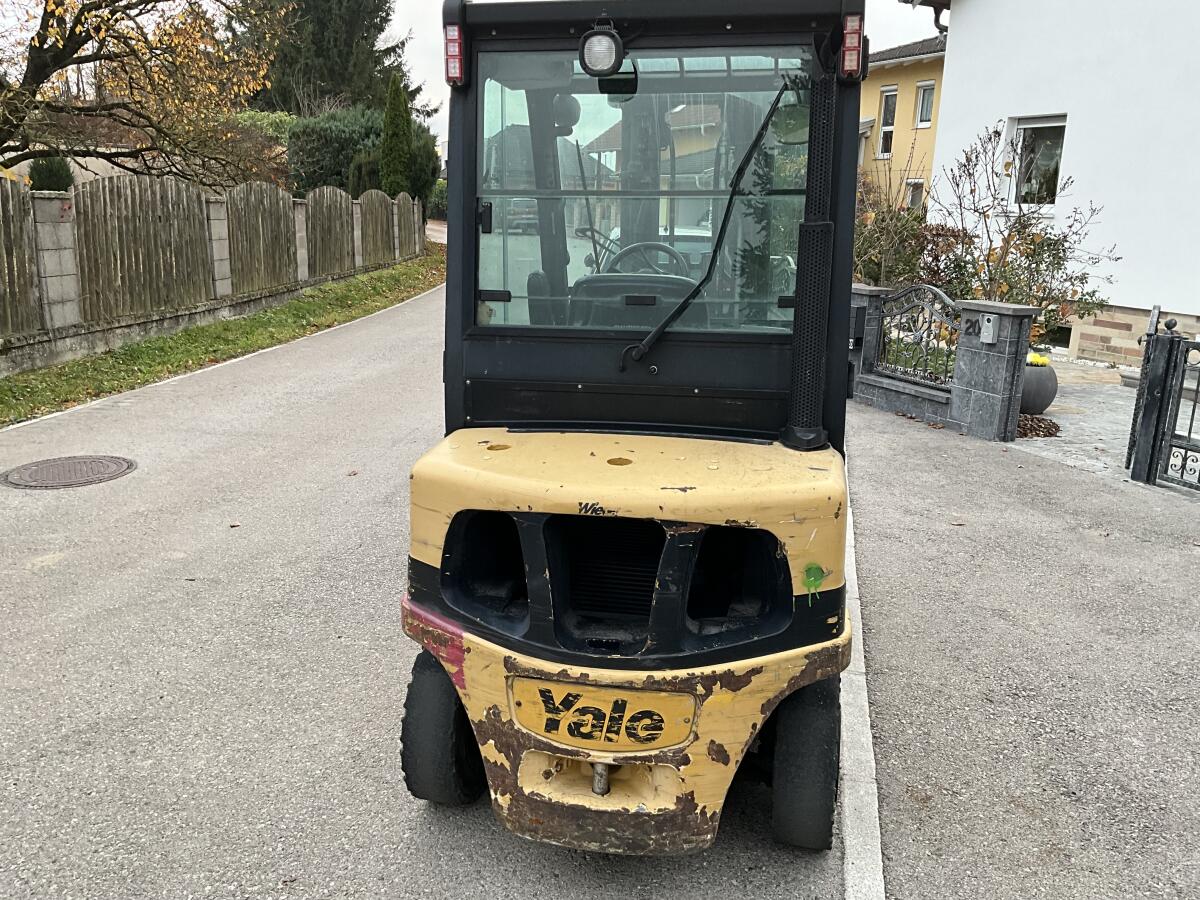 Dieselstapler Yale GDP25VX 2