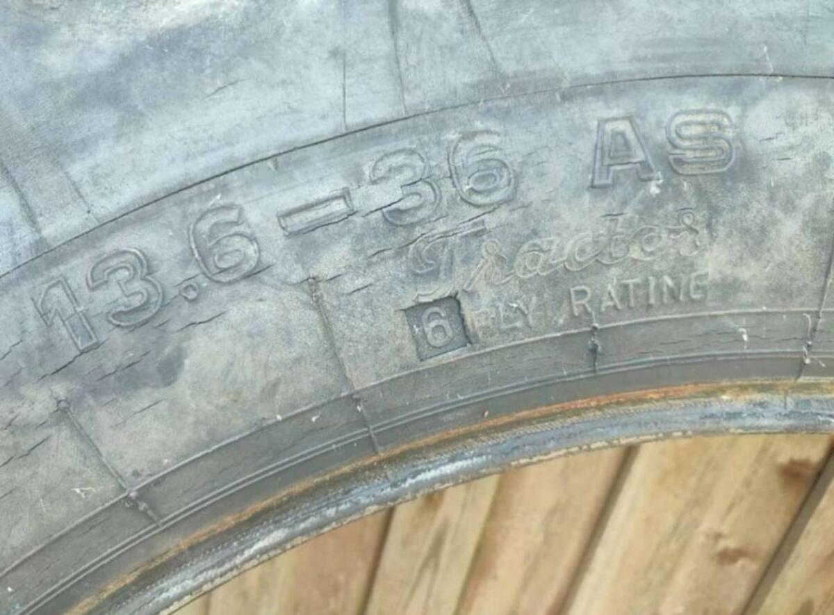 Semperit 13,6-36 GRATIS 2