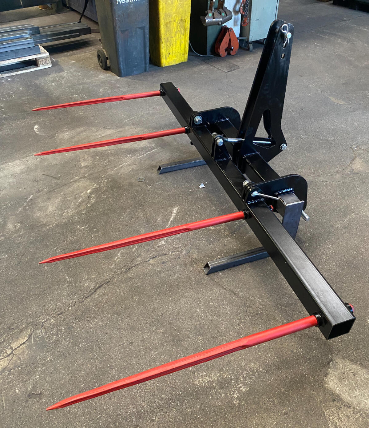 Ballenspieß hydr. klappbar 2