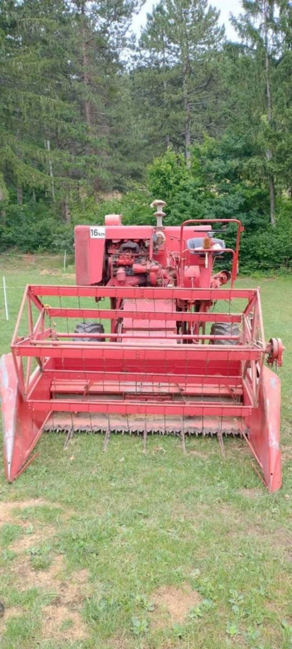 Massey Ferguson 31-6 Mähdrescher 2