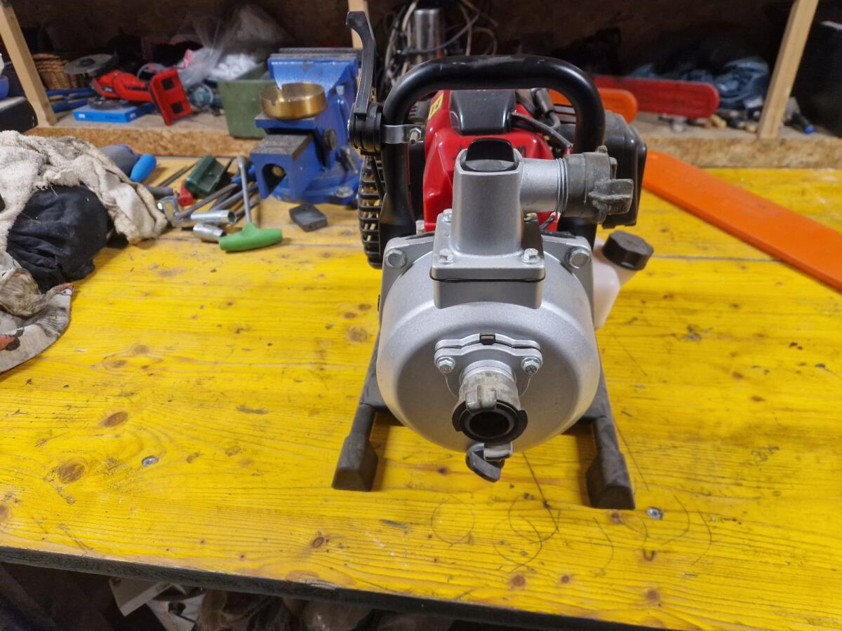 Benzin Wasserpumpe 2