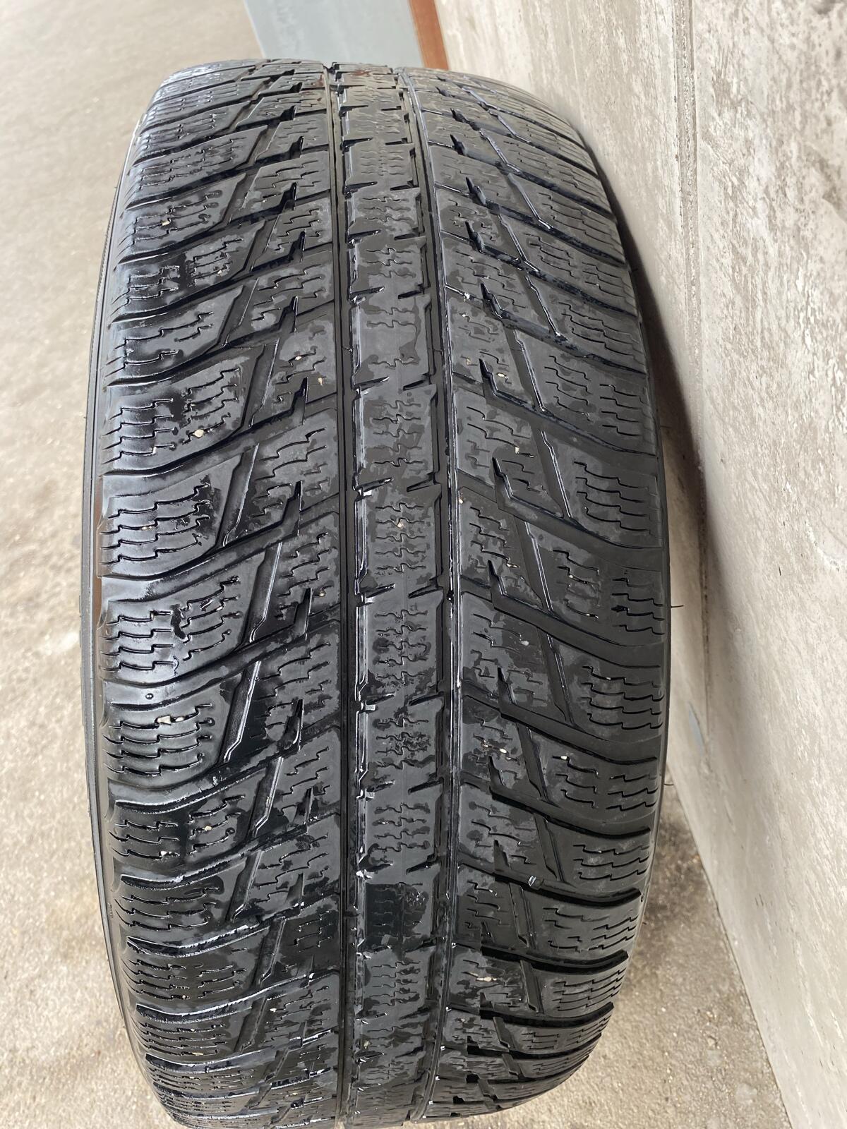 Kompletträder 255/60/17 3