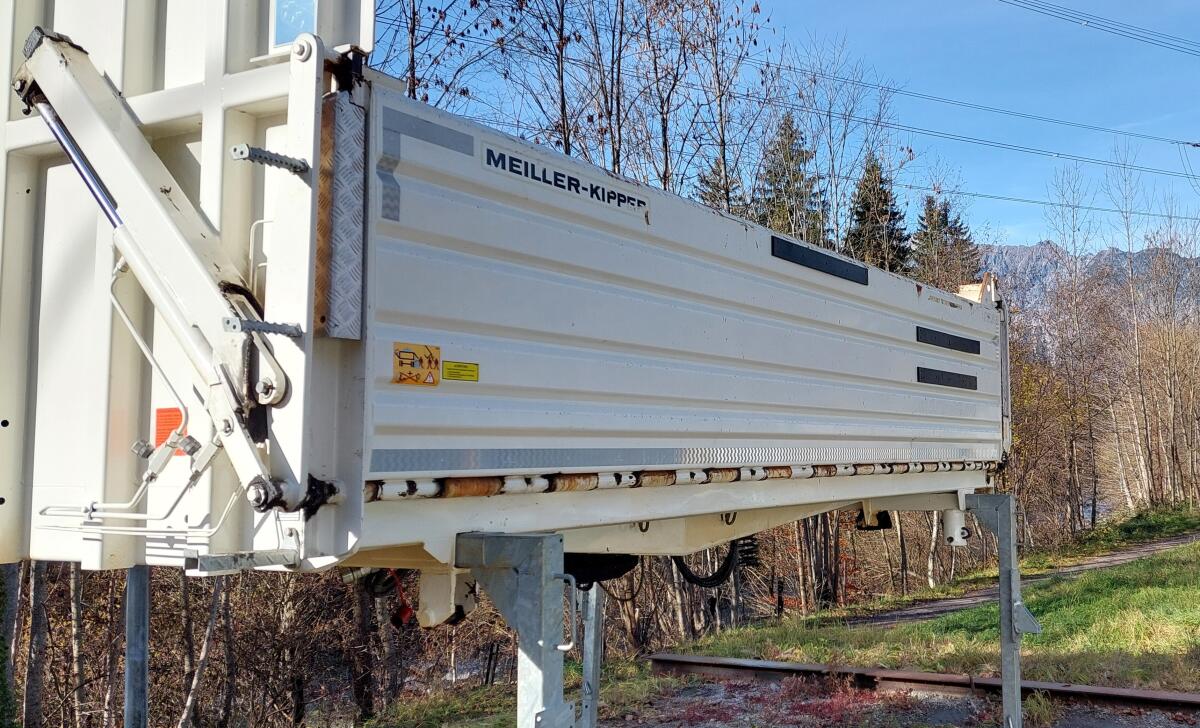 Meiler Gesteinskipper für 3-Achs LKW 2