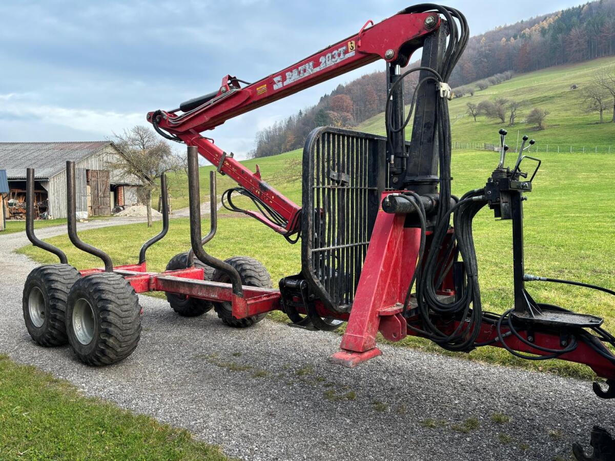 Forstanhänger Patu 8 T 3