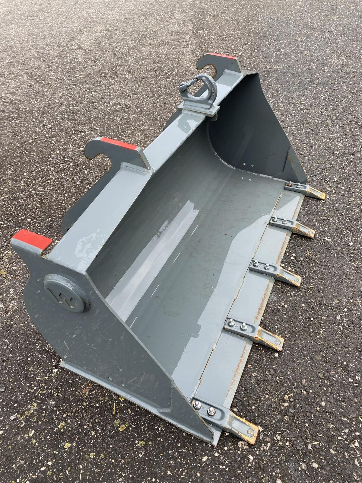 Schaufel Weidemann, Wacker Neuson, Erdschaufel 1