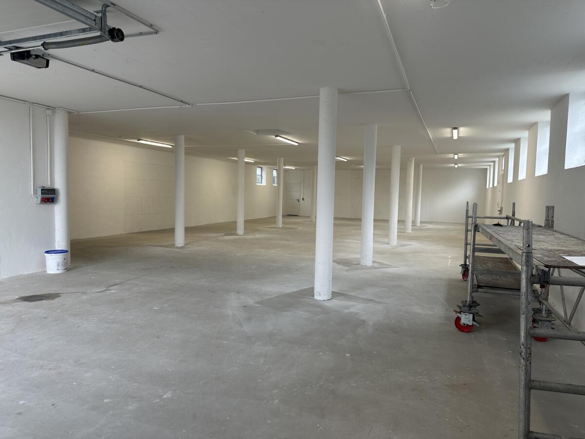 Lagerhalle Einstellhalle zu vermieten 1