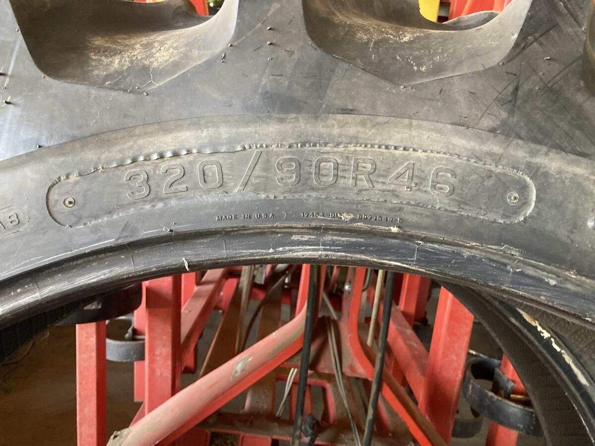 Firestone 320/90R46 2