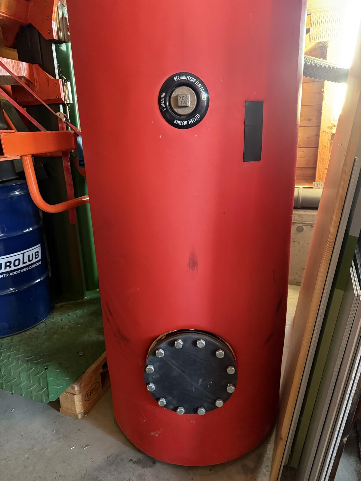 300 l Warmwasser-Boiler zu verkaufen 1