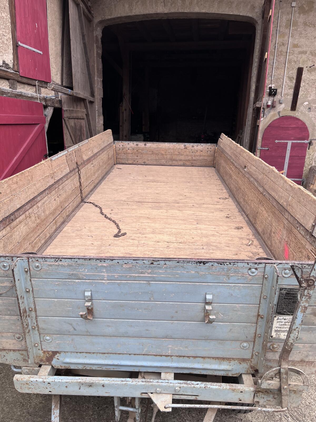 Welger Zwei-Seiten-Kipper 70k 2