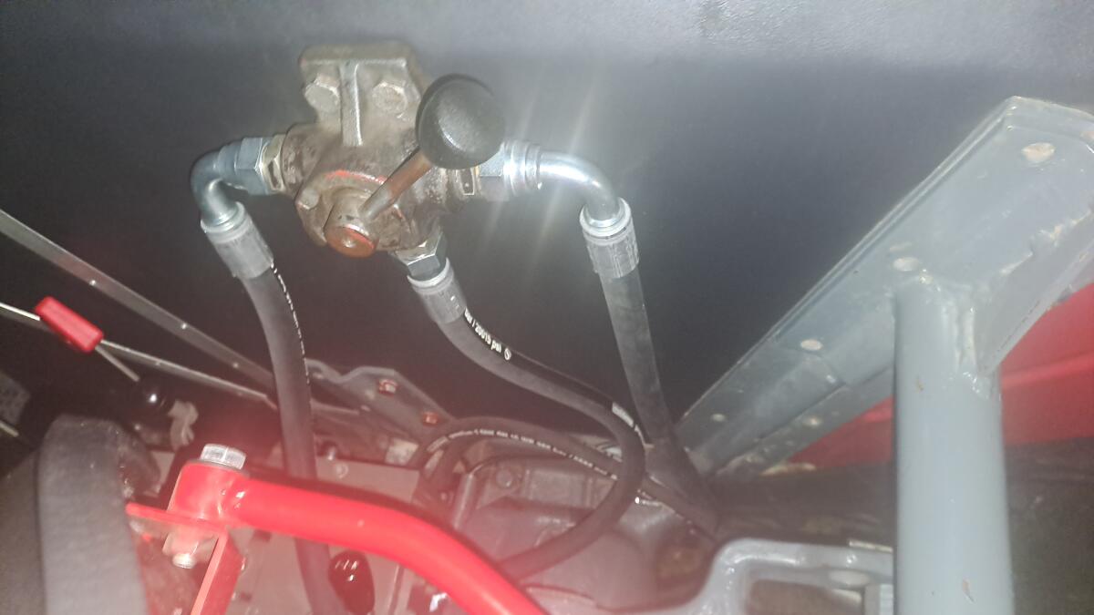 Steyr Plus Serie 650 Allrad mit Hauer Frontlader 3