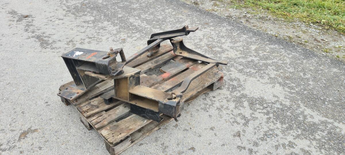Frontladerkonsole Hauer N für Steyr 8065 3