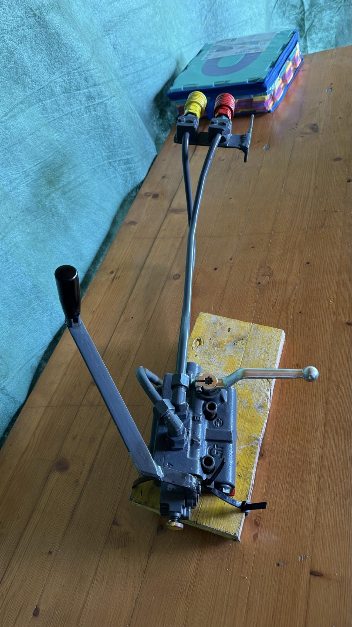 Verkaufe Zusatzsteuergerät für MF 135 2