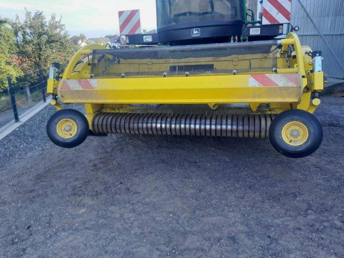 Feldhäcksler John Deere 6850 2