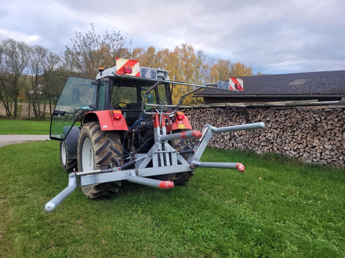 Ballentransportgabel doppelt, Schmetterling 3