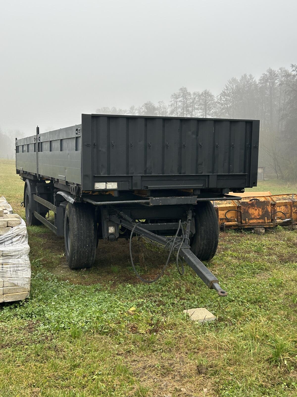 WAB Anhänger Ballenwagen 2