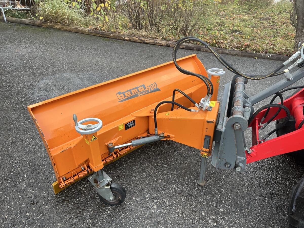 Schneepflug mit Weidemannaufnahme 3