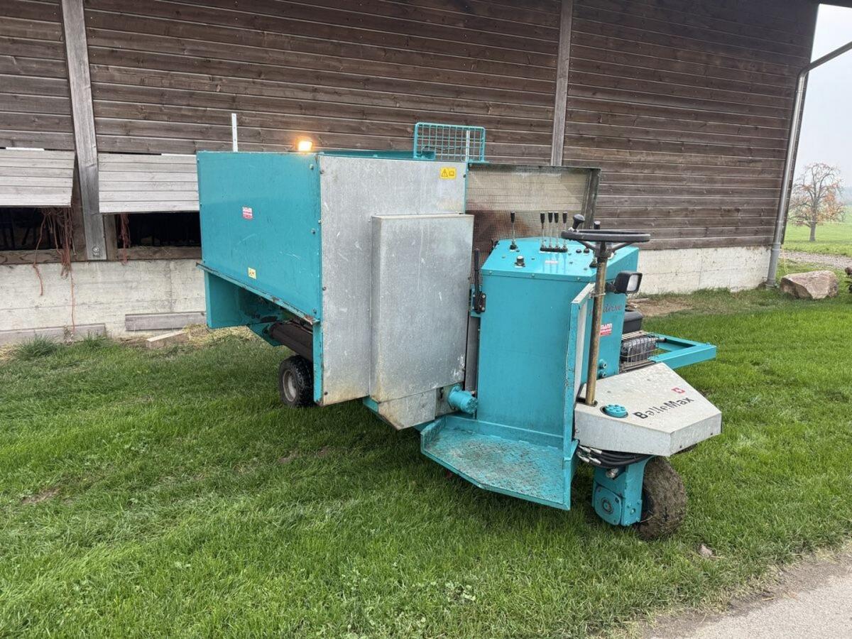 Ballemax Ballenauflöser Futtermischwagen 3