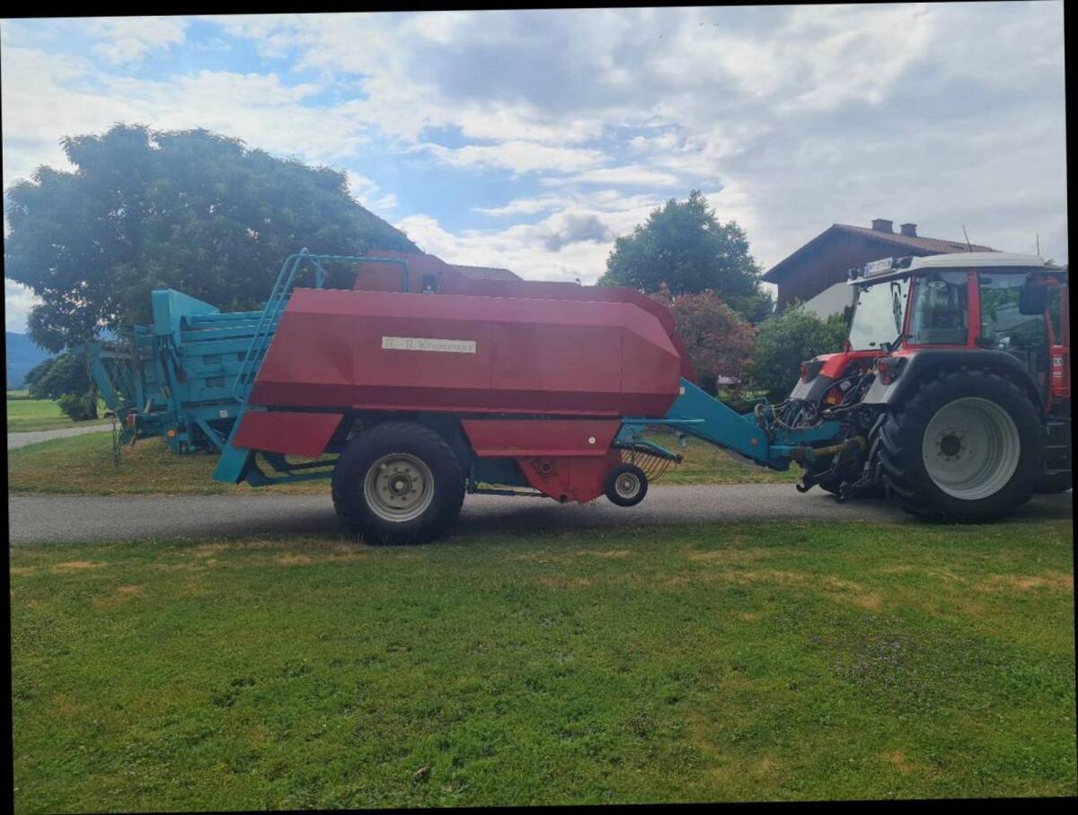 Quaderballenpresse Fortschritt 550 2