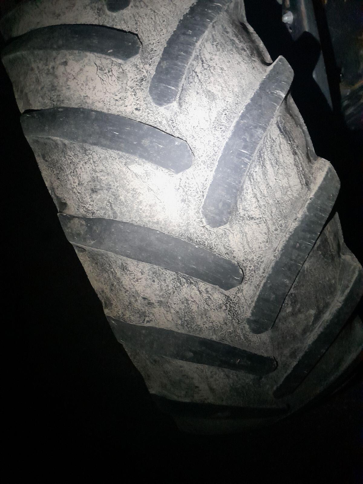 Verkaufe Reifen Michelin 480/65-R28 3