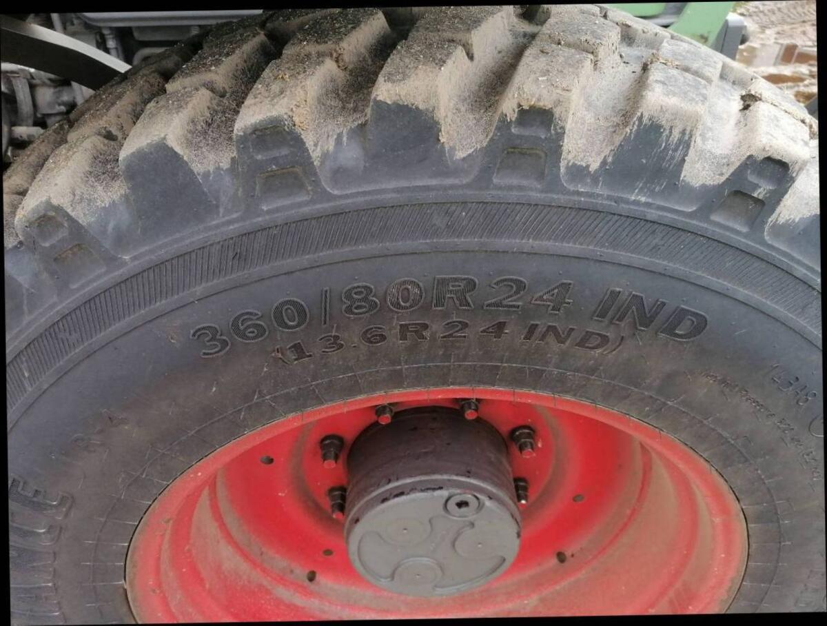 Kompletträder Kommunal Nokian Tri 2 2