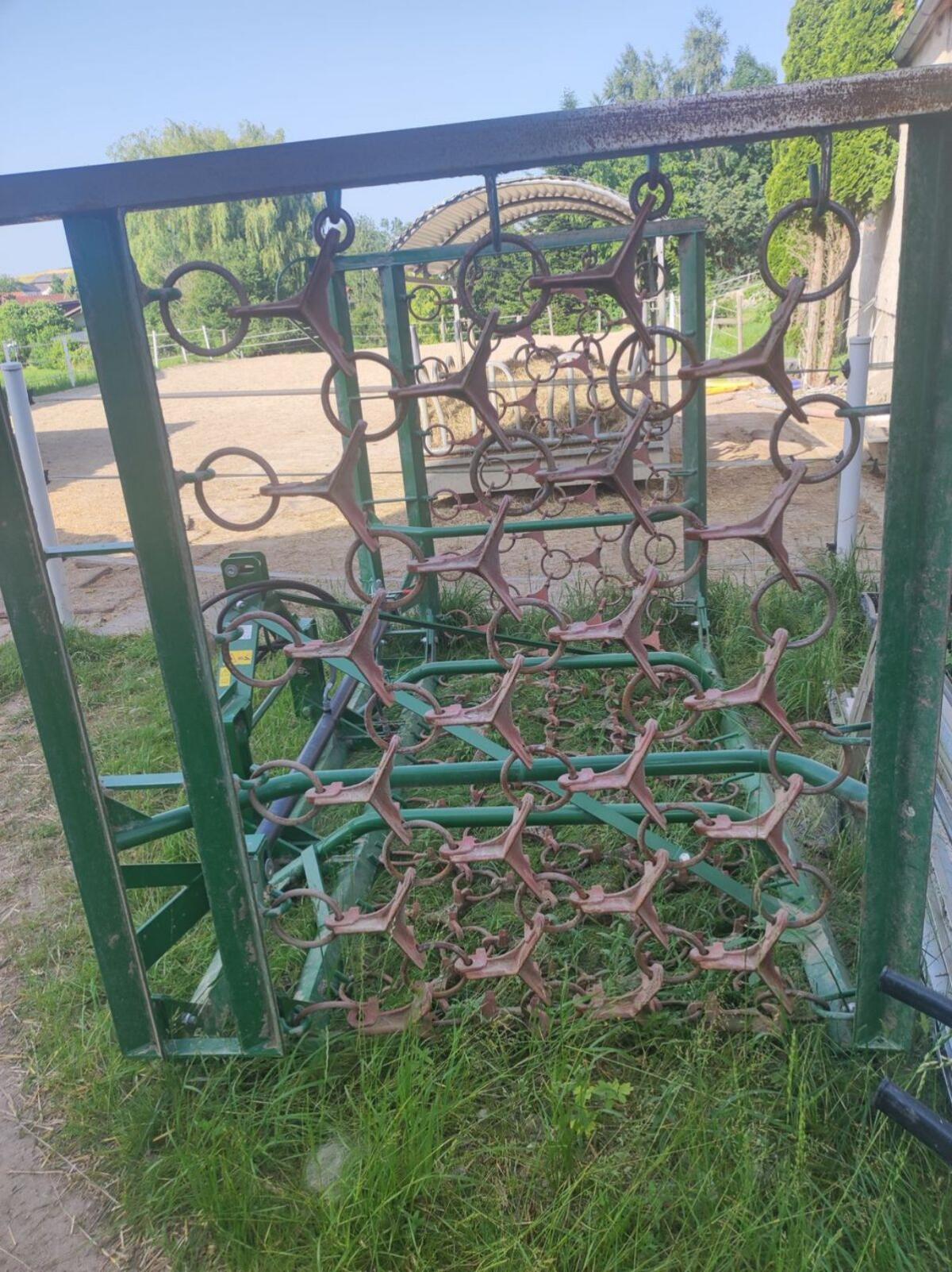 Wiesenegge Düvelsdorf – 6 m, 4-reihig, hydr. klappbar 3