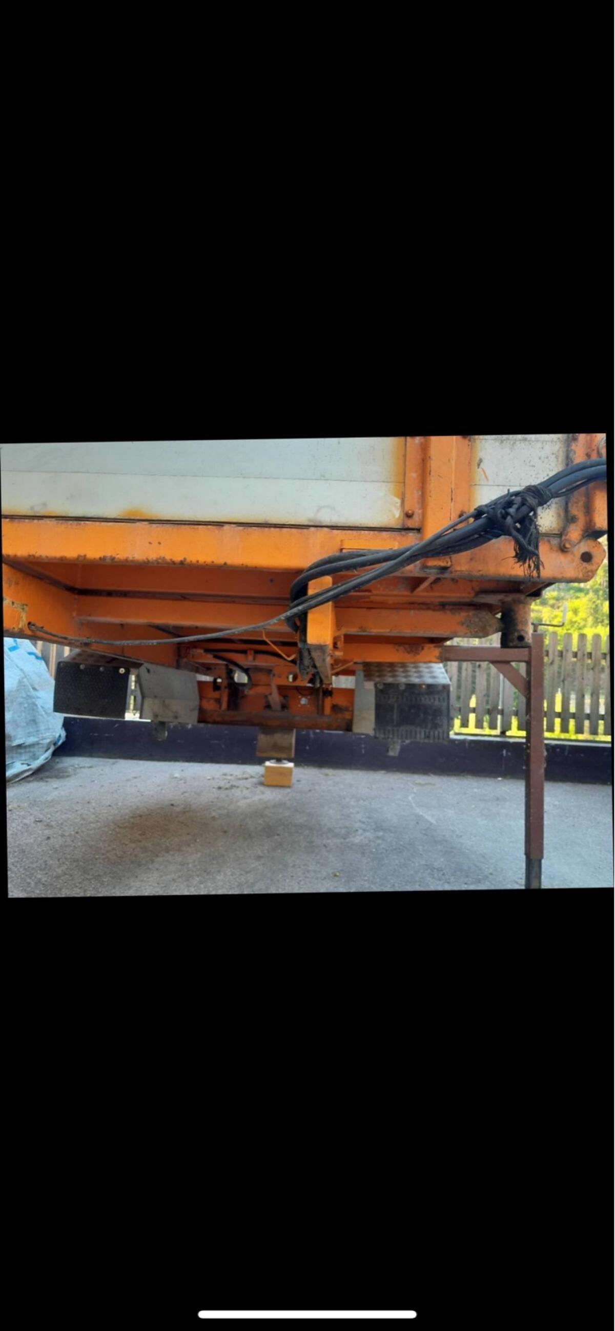 Aufbau Dreiseitenkipper 2