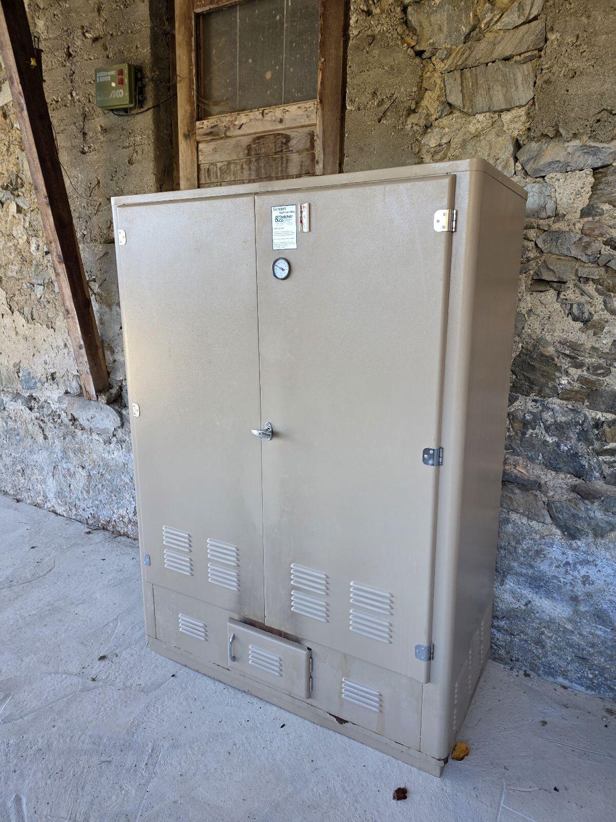 Tschojer Melcher Räucherschrank 2