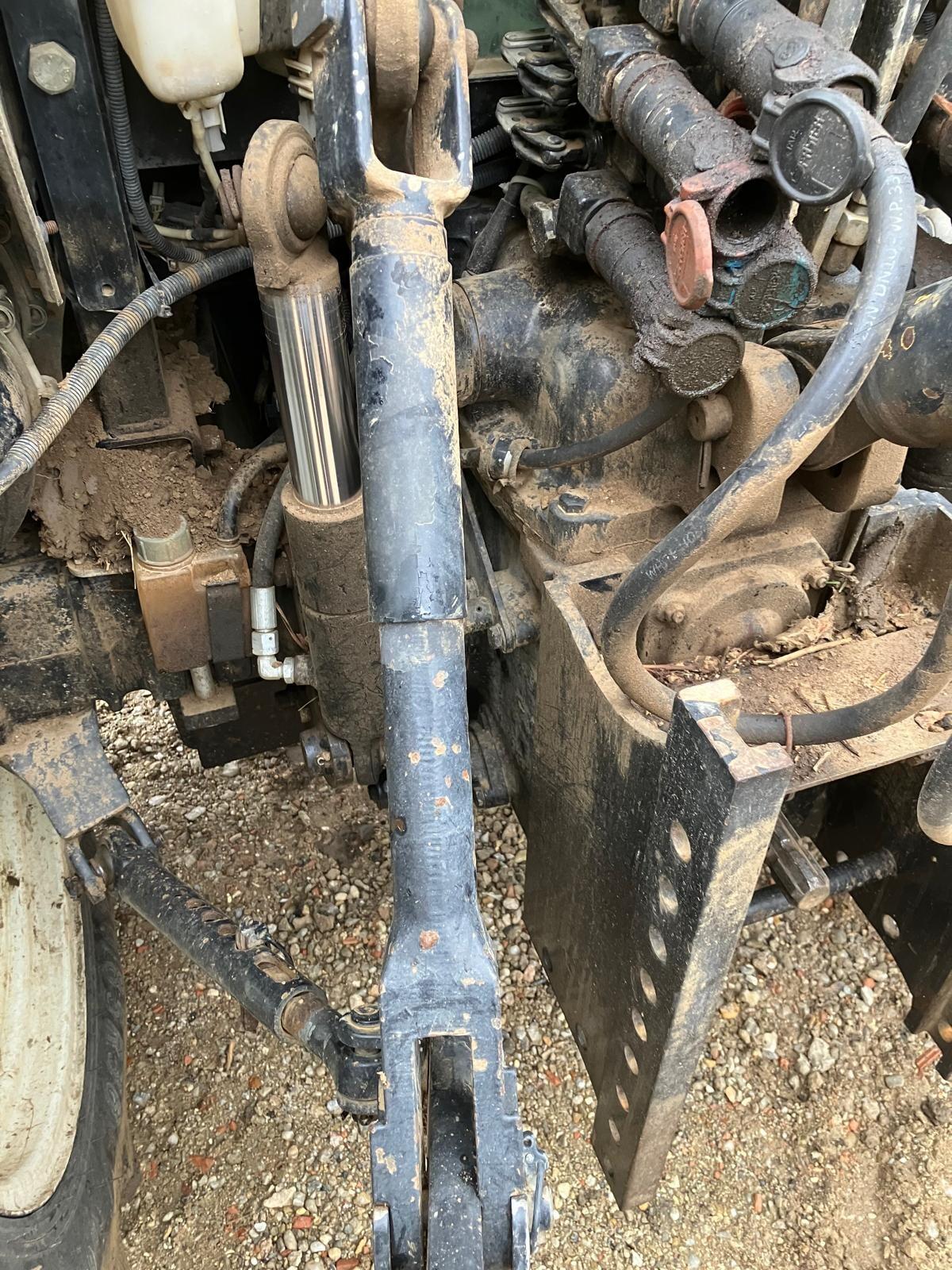 New Holland 4050 DeLuxe 3