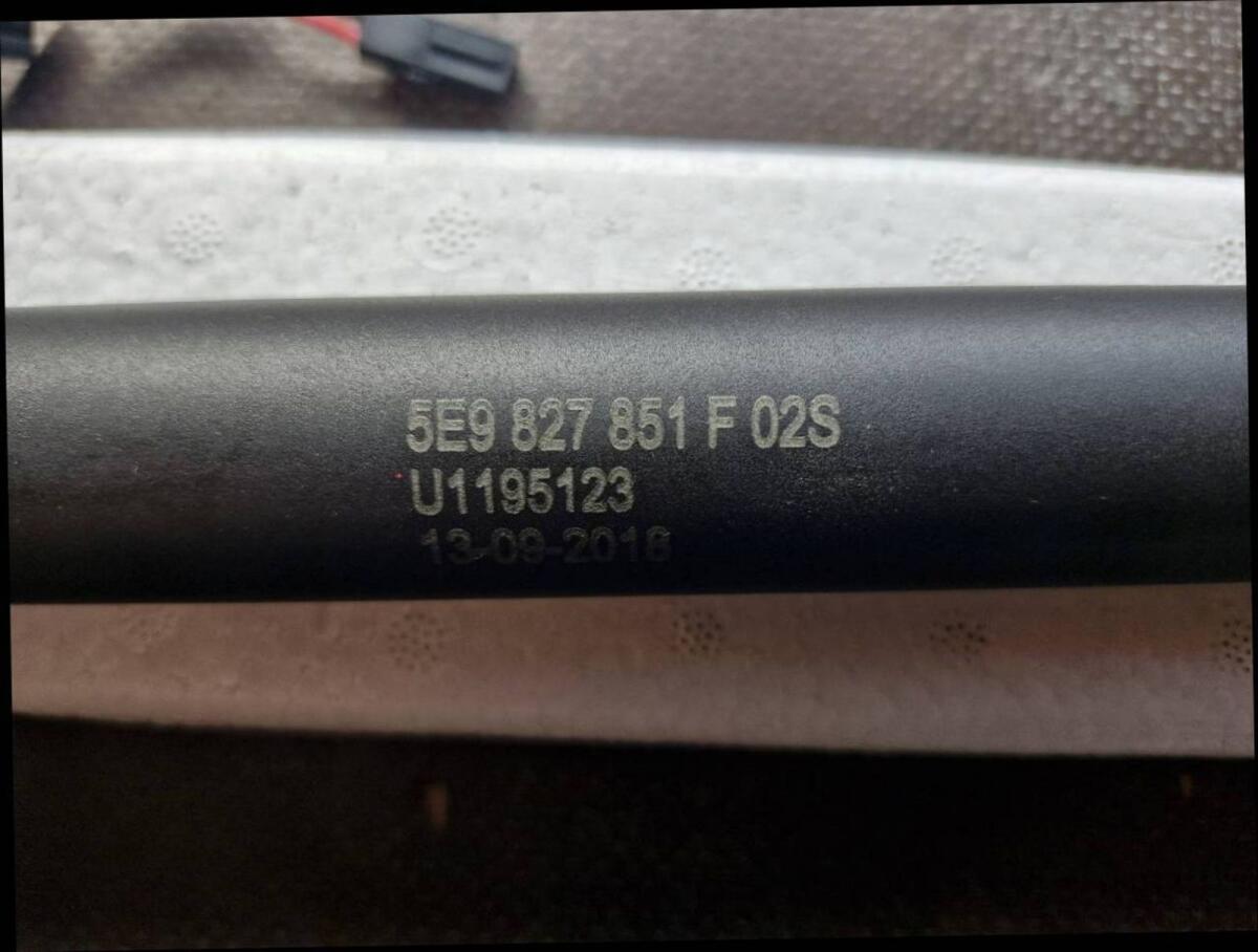 Gasfeder, Heckklappendämpfer Skoda Octavia Kombi 3