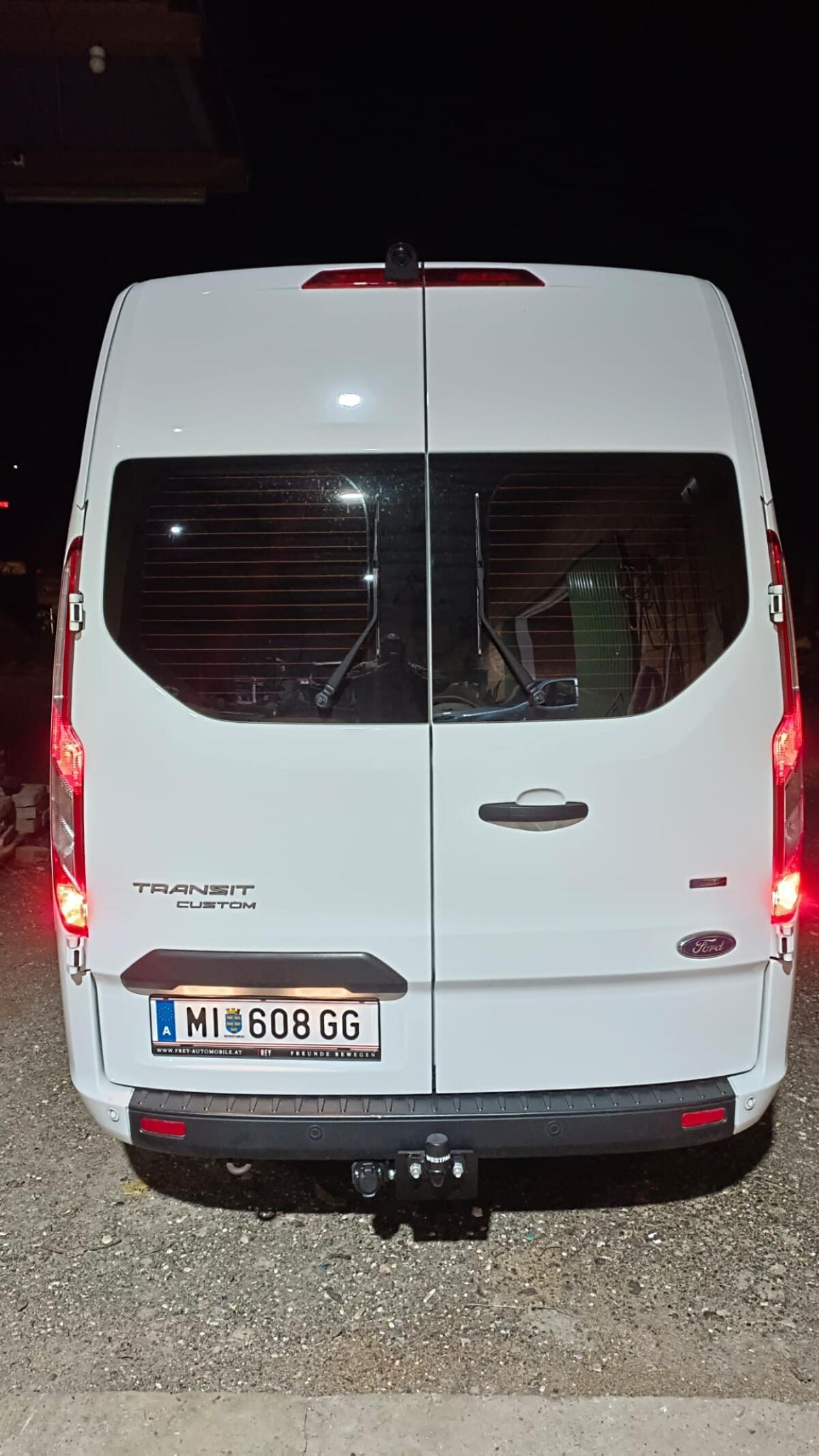 Ford Transit Custom L2H2 3