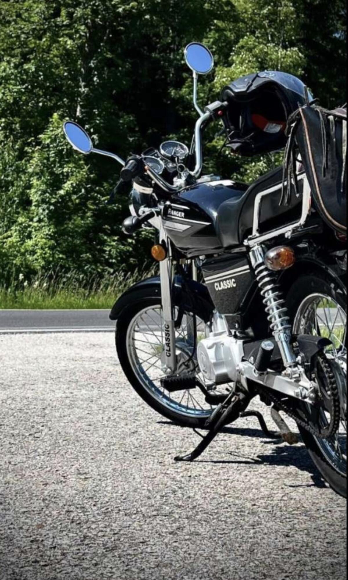 Ranger Classic Moped 1