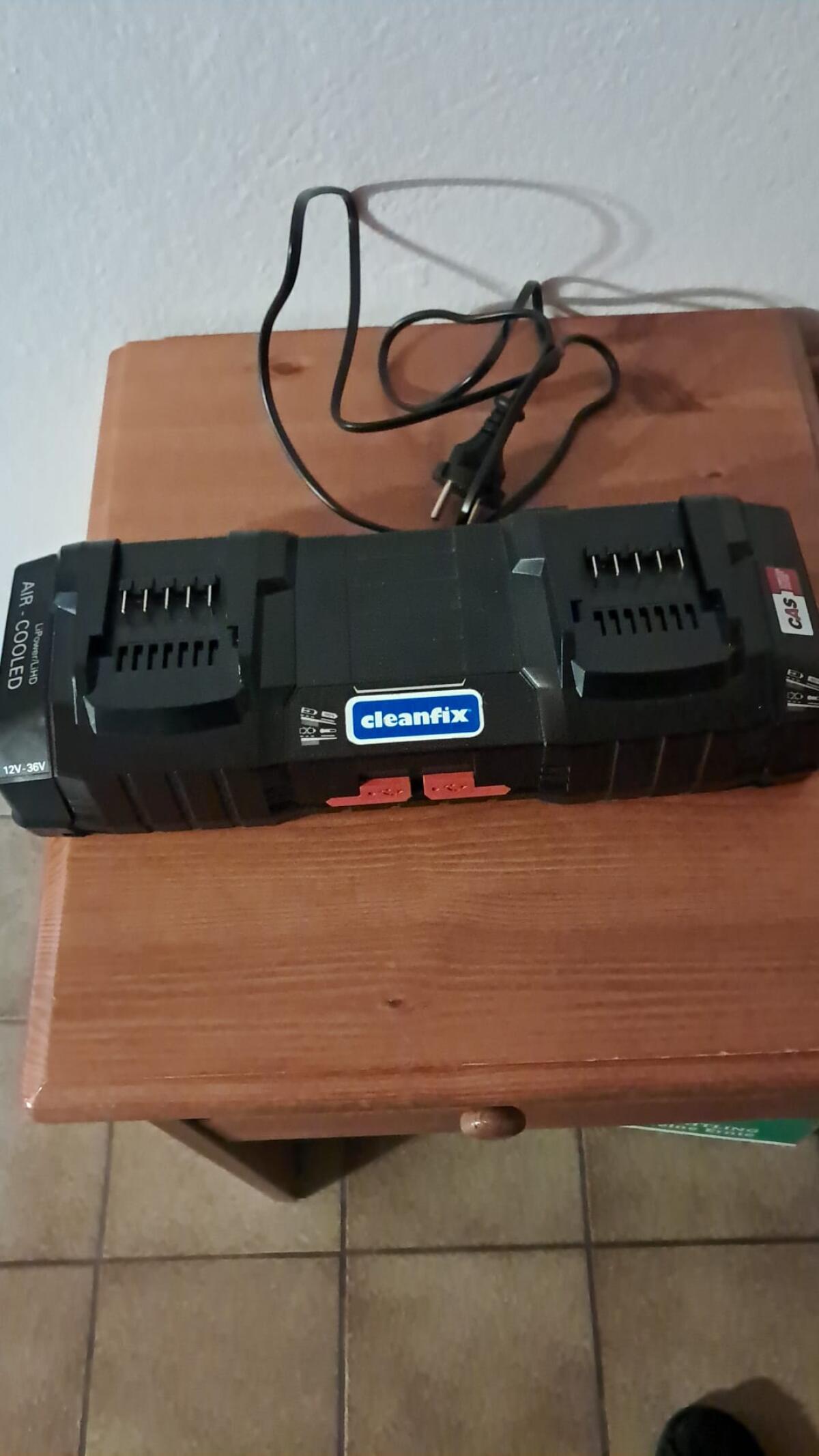 CLEANFIX S10 Plus CAS Akku-Staubsauger - neuwertig 2