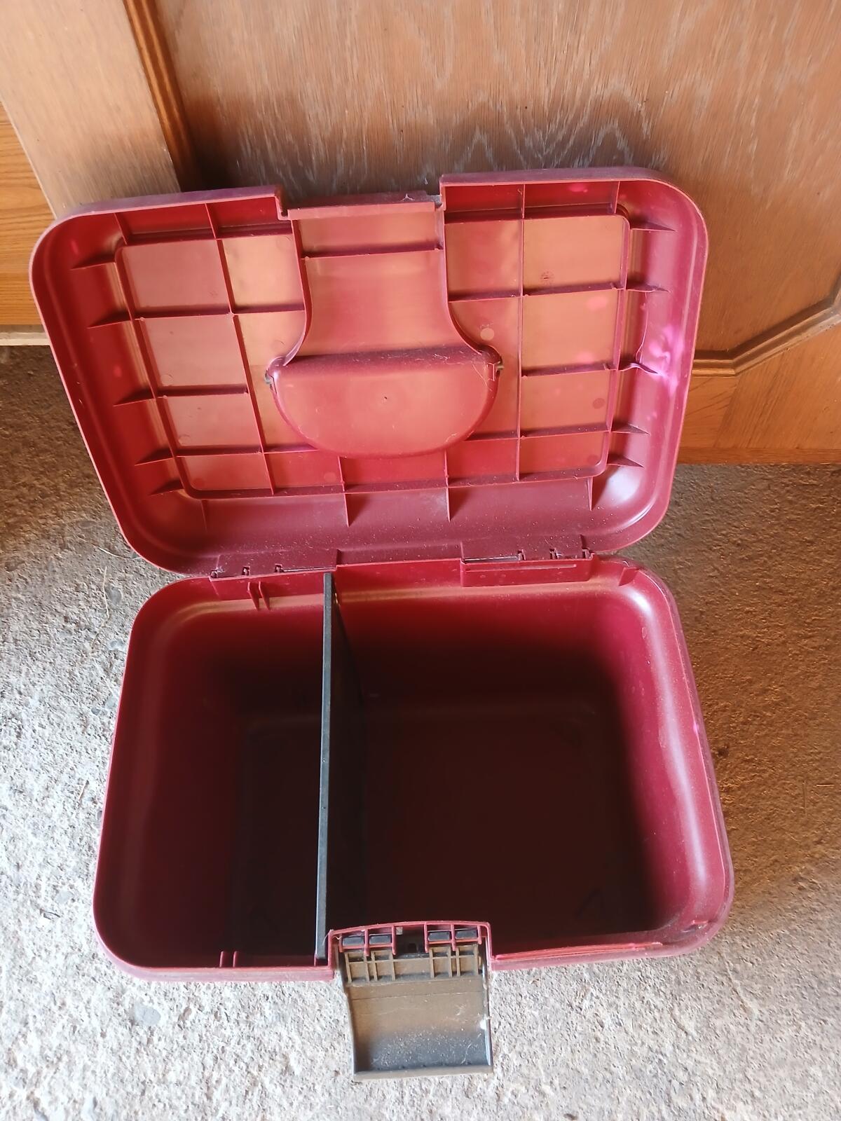 Günstige Putzkoffer/Box und Stabile Heunetze 3