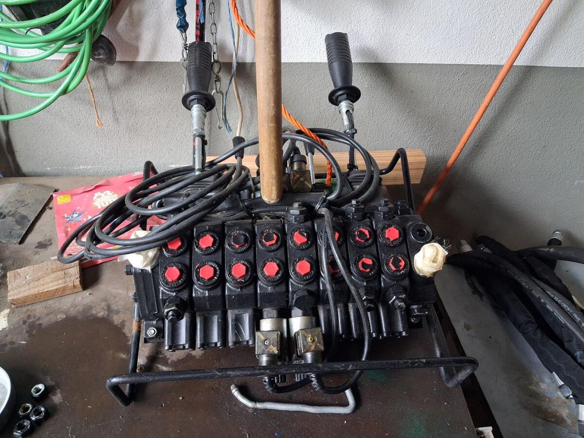 Kransteuerung On/Off, Steuerblock 1