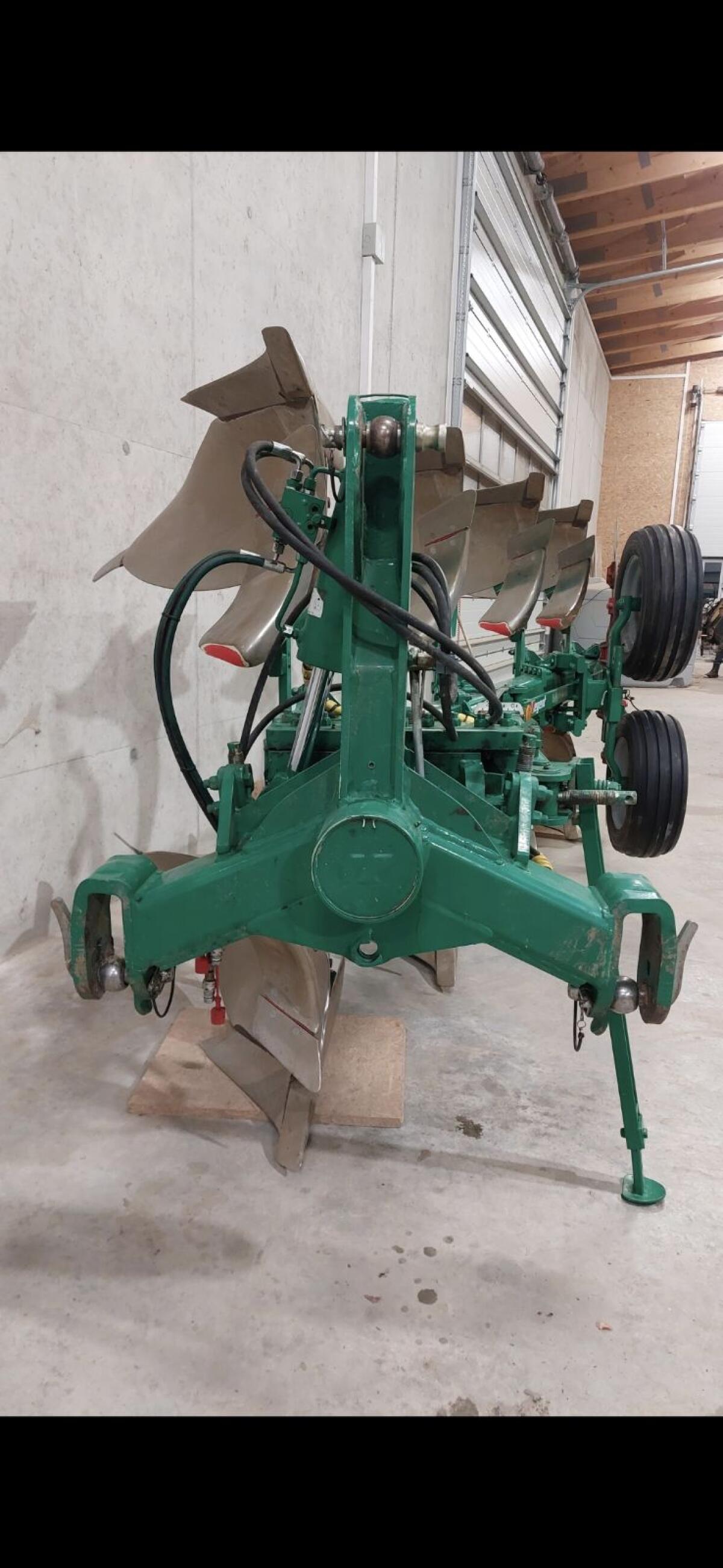 Regent Titan 160 TT Pflug 3