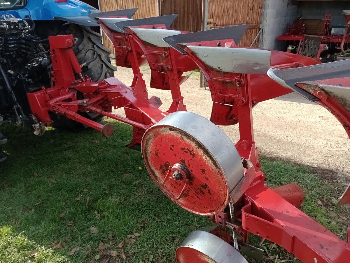 4 Schar Wendepflug 3