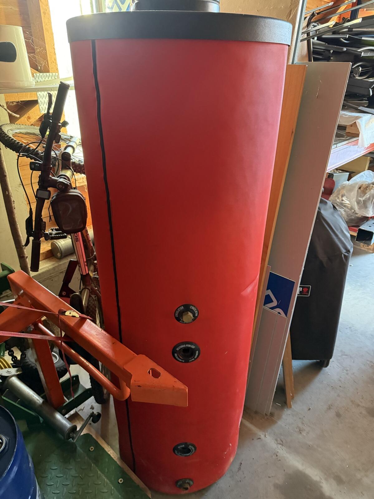 300 l Warmwasser-Boiler zu verkaufen 3