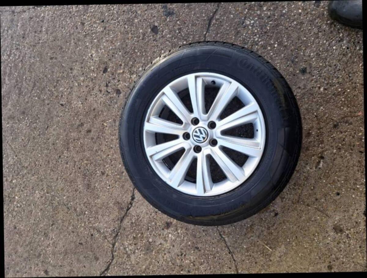 Winterreifen auf Alufelgen 3