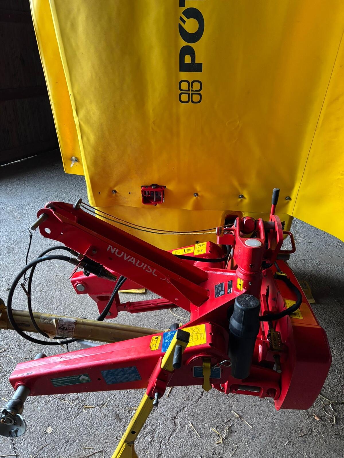 Heckmähwerk Pöttinger Novadisc 302 3