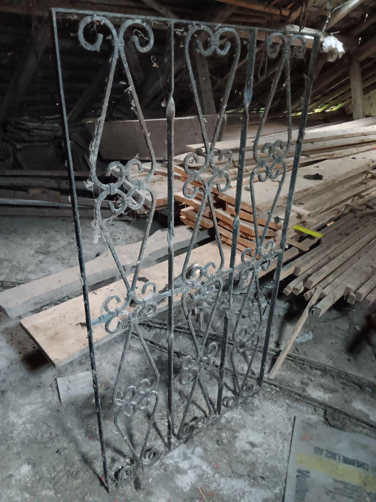 Schmiedeisengitter, 133 cm Höhe, 73 cm Breite 3