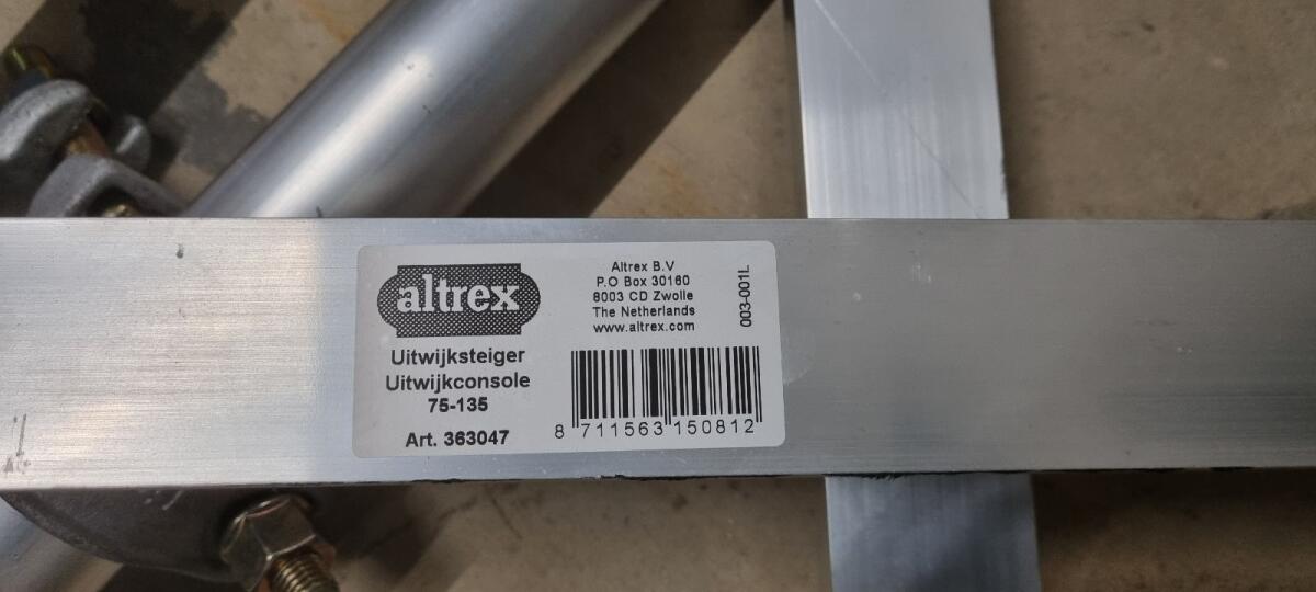 Altrex Verbreiterungskonsole Gerüst 2