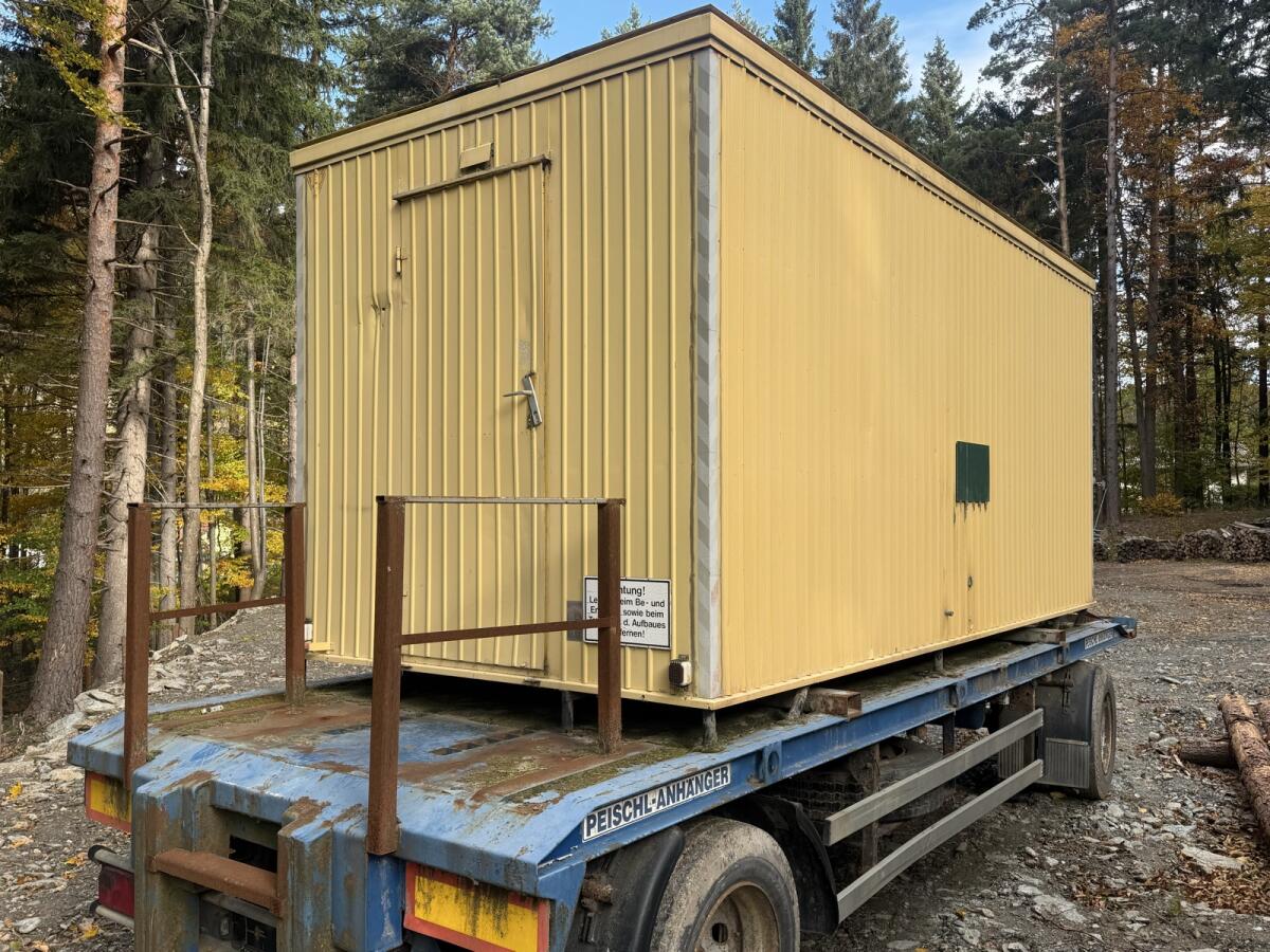 Bauhütte Container Hühnerstall 3