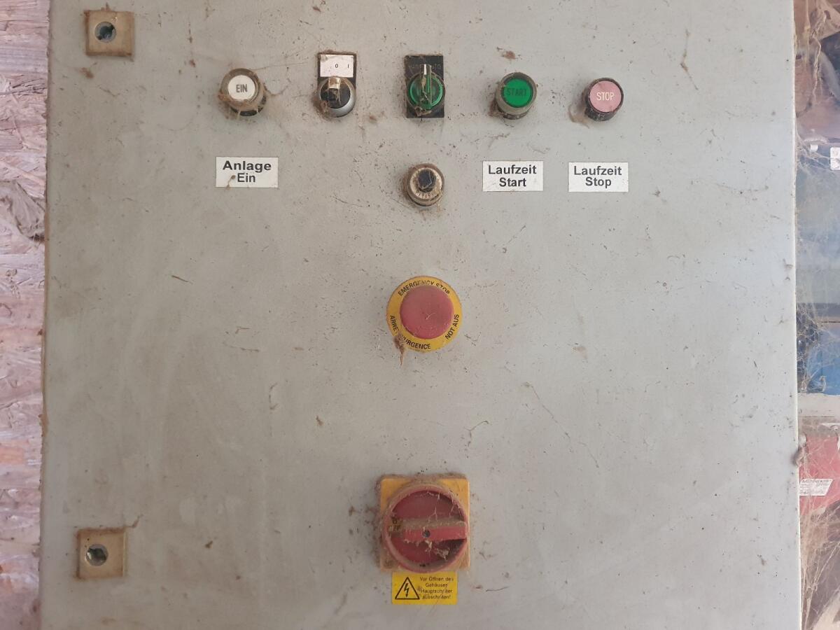 Strohmatic Einstreusystem Ballenauflöser Strohmühle 2
