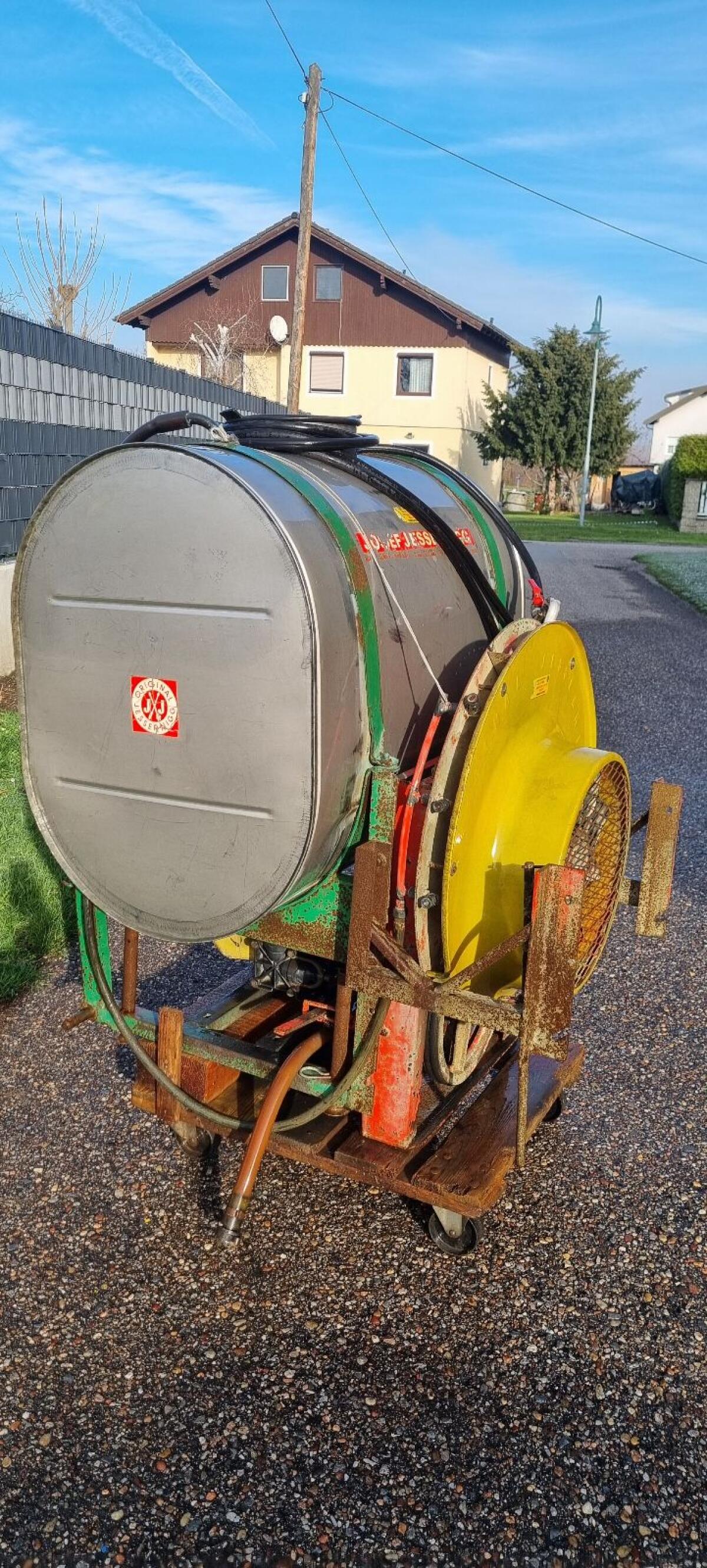 Weingartenspritze Jessernigg 1