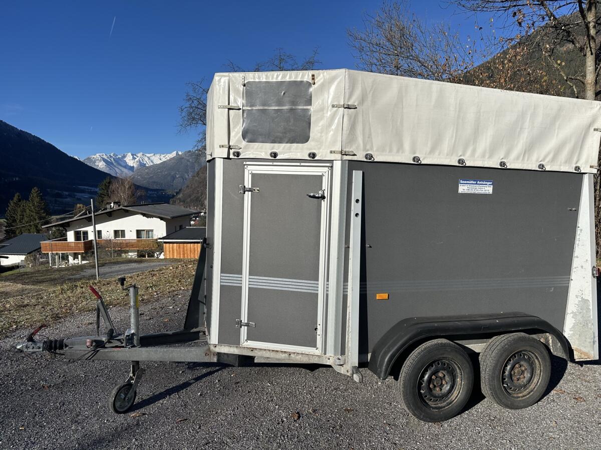 Viehanhänger, Humbaur (Seemüller) 1