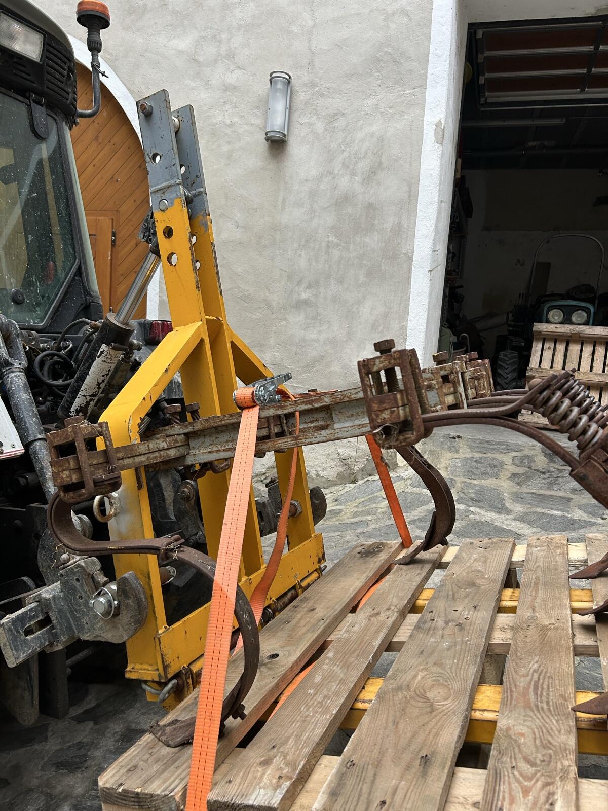 Grubber, Kultivator für Holder Knicklenker 2