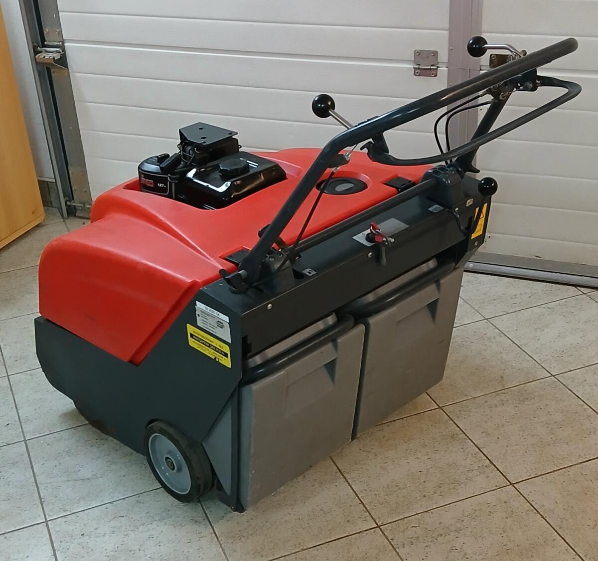 Hako Hamster 800 Benzin-Kehrmaschine 1