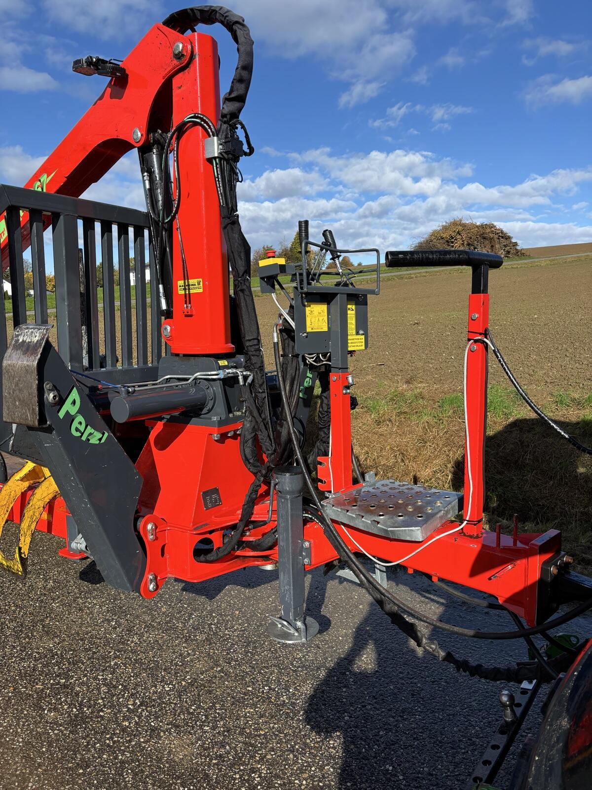 Perzl Rückewagen PRW 10 mit Verladekran VK 4067 3